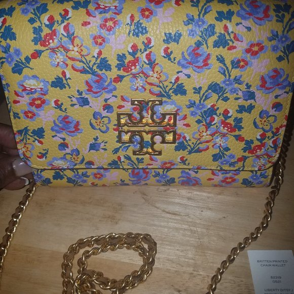 NWT Tory Burch Britten Chain Wallet